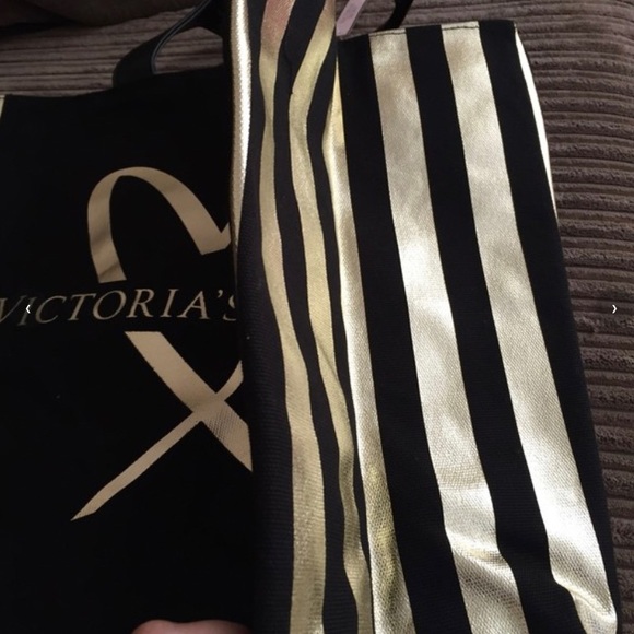 Victoria’s Secret tote - Picture 3 of 3